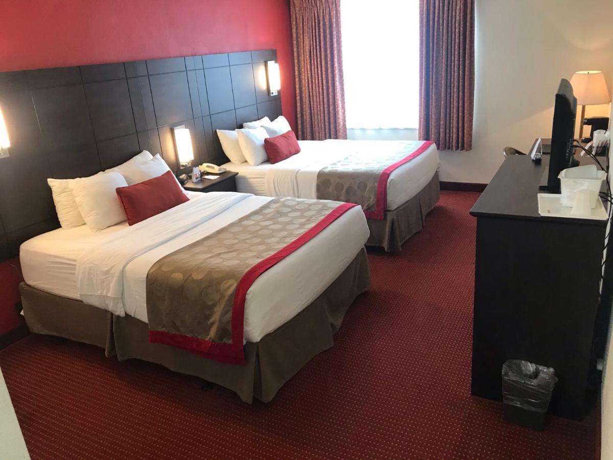 Ramada By Wyndham Ligonier Hotel Exterior photo