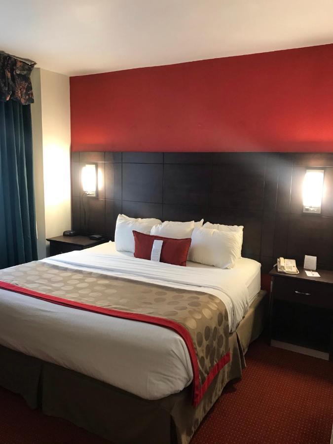 Ramada By Wyndham Ligonier Hotel Exterior photo