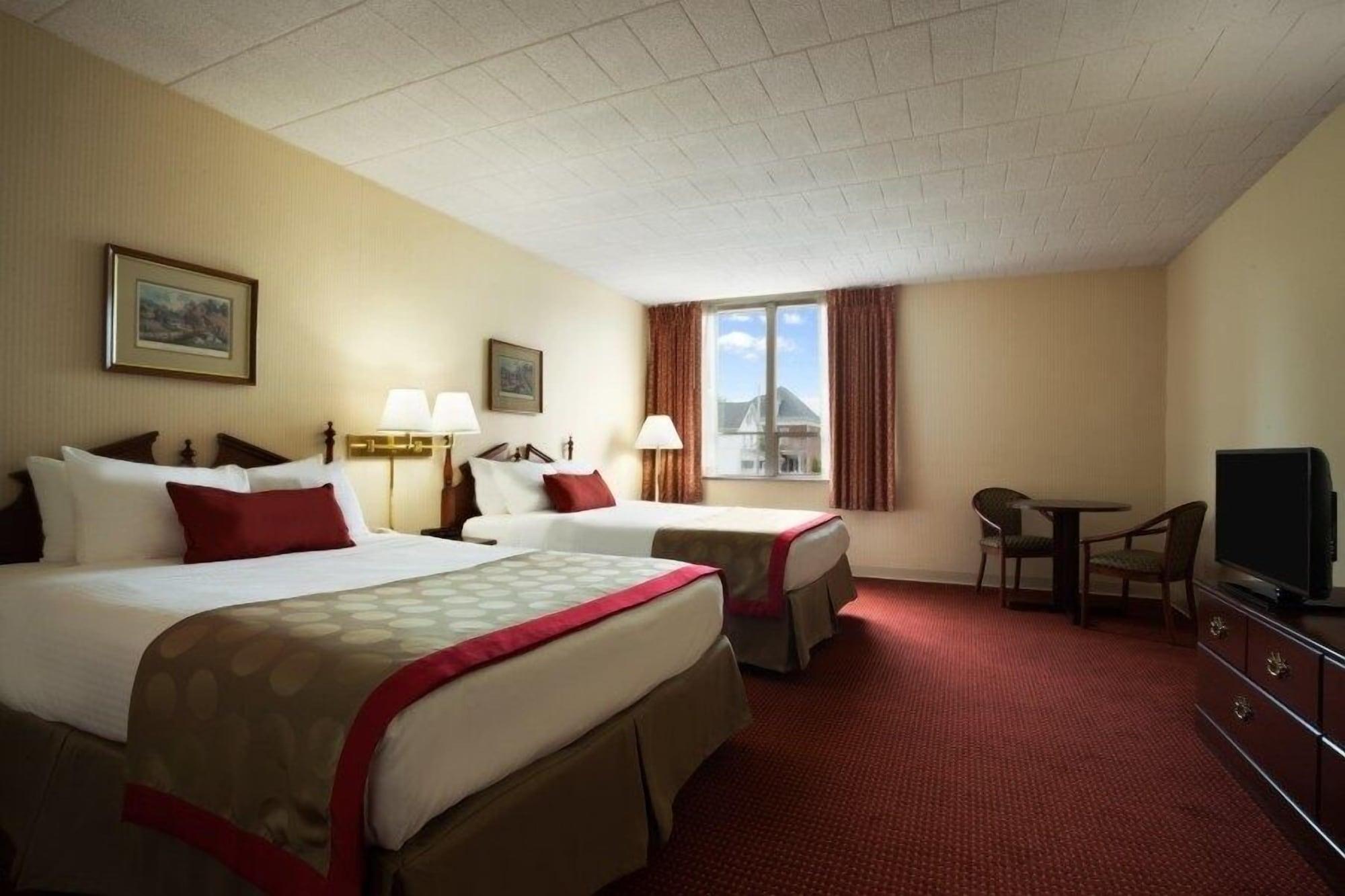 Ramada By Wyndham Ligonier Hotel Room photo