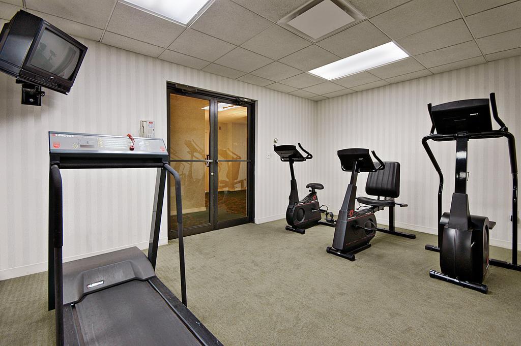 Ramada By Wyndham Ligonier Hotel Facilities photo