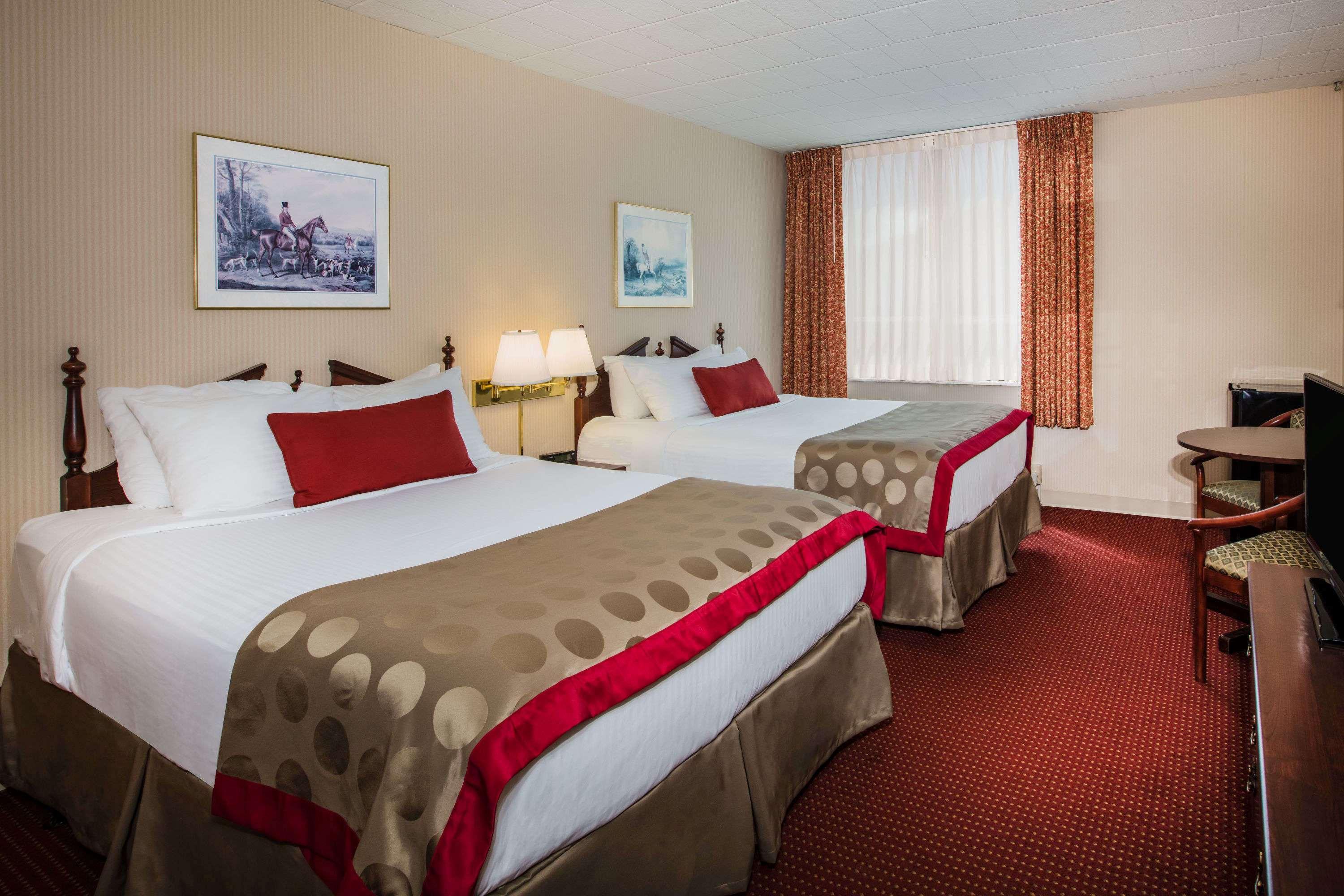 Ramada By Wyndham Ligonier Hotel Exterior photo